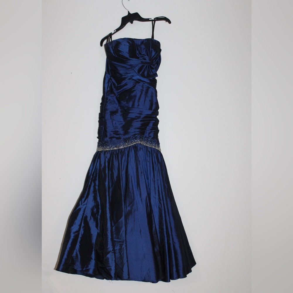 Strapless tony bowls